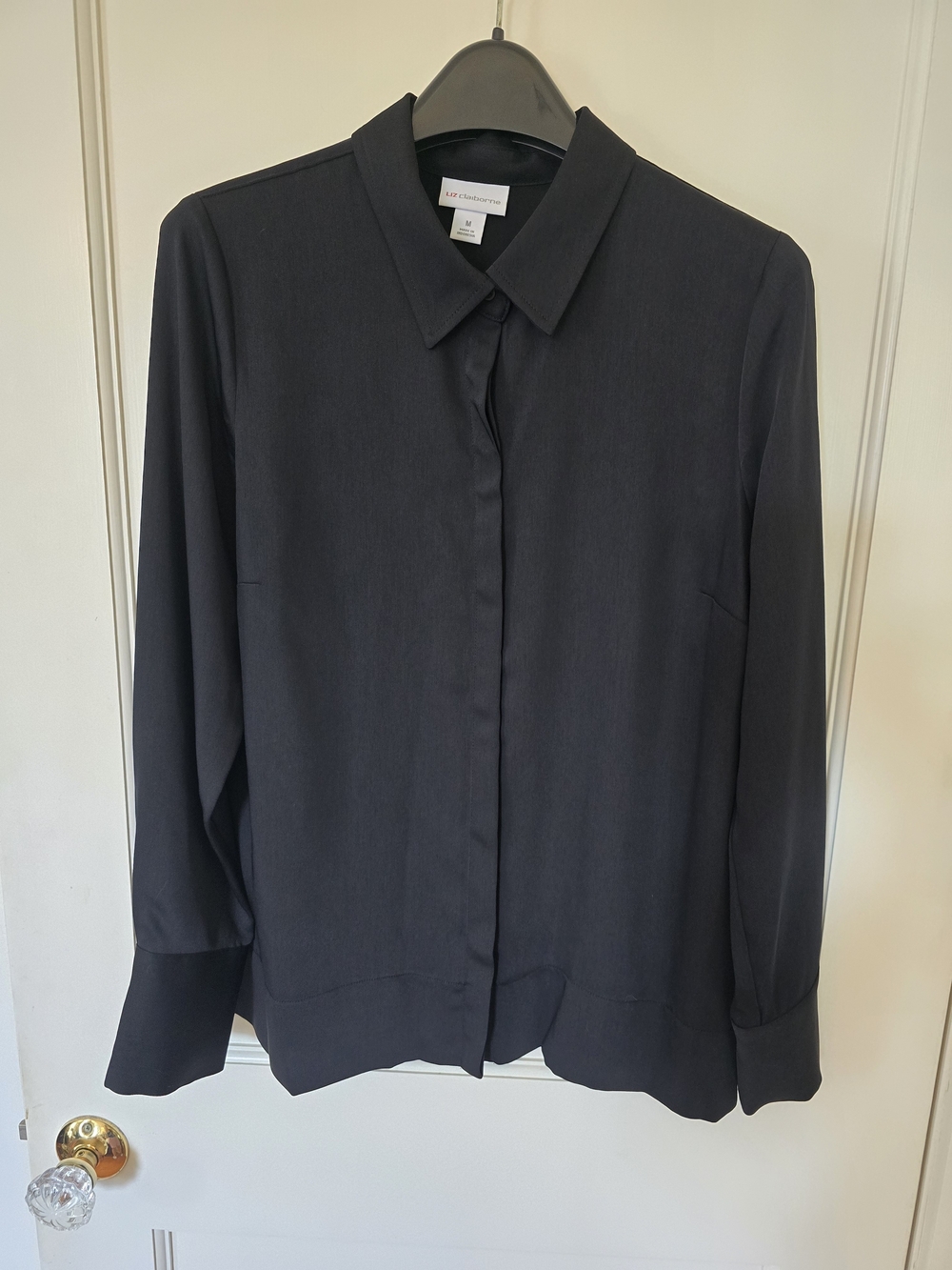 Liz Claiborne Black Long-Sleeve Collared Button-Front Blouse MED
